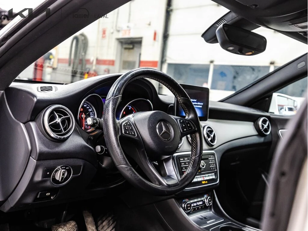 Mercedes-Benz CLA 250 AMG ПАКЕТ / 4 MATIC / ПАМЕТИ - изображение 9