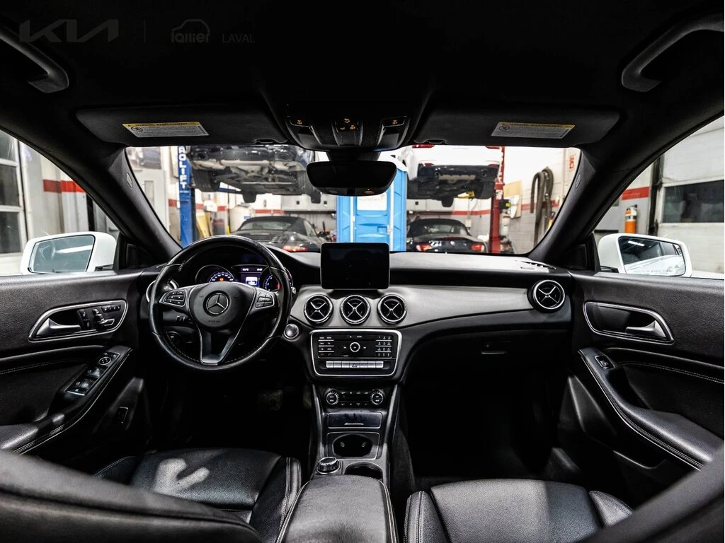 Mercedes-Benz CLA 250 AMG ПАКЕТ / 4 MATIC / ПАМЕТИ, снимка 12 - Автомобили и джипове - 53744831