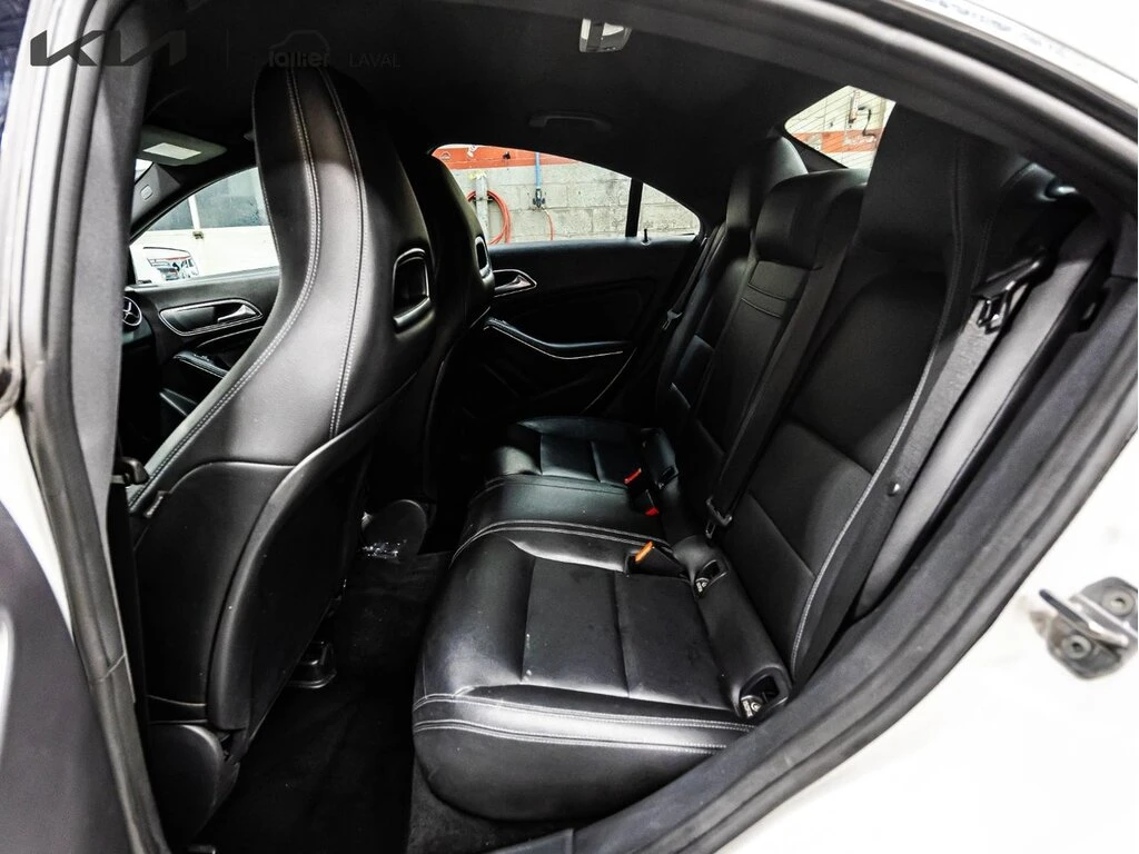 Mercedes-Benz CLA 250 AMG ПАКЕТ / 4 MATIC / ПАМЕТИ, снимка 13 - Автомобили и джипове - 53744831