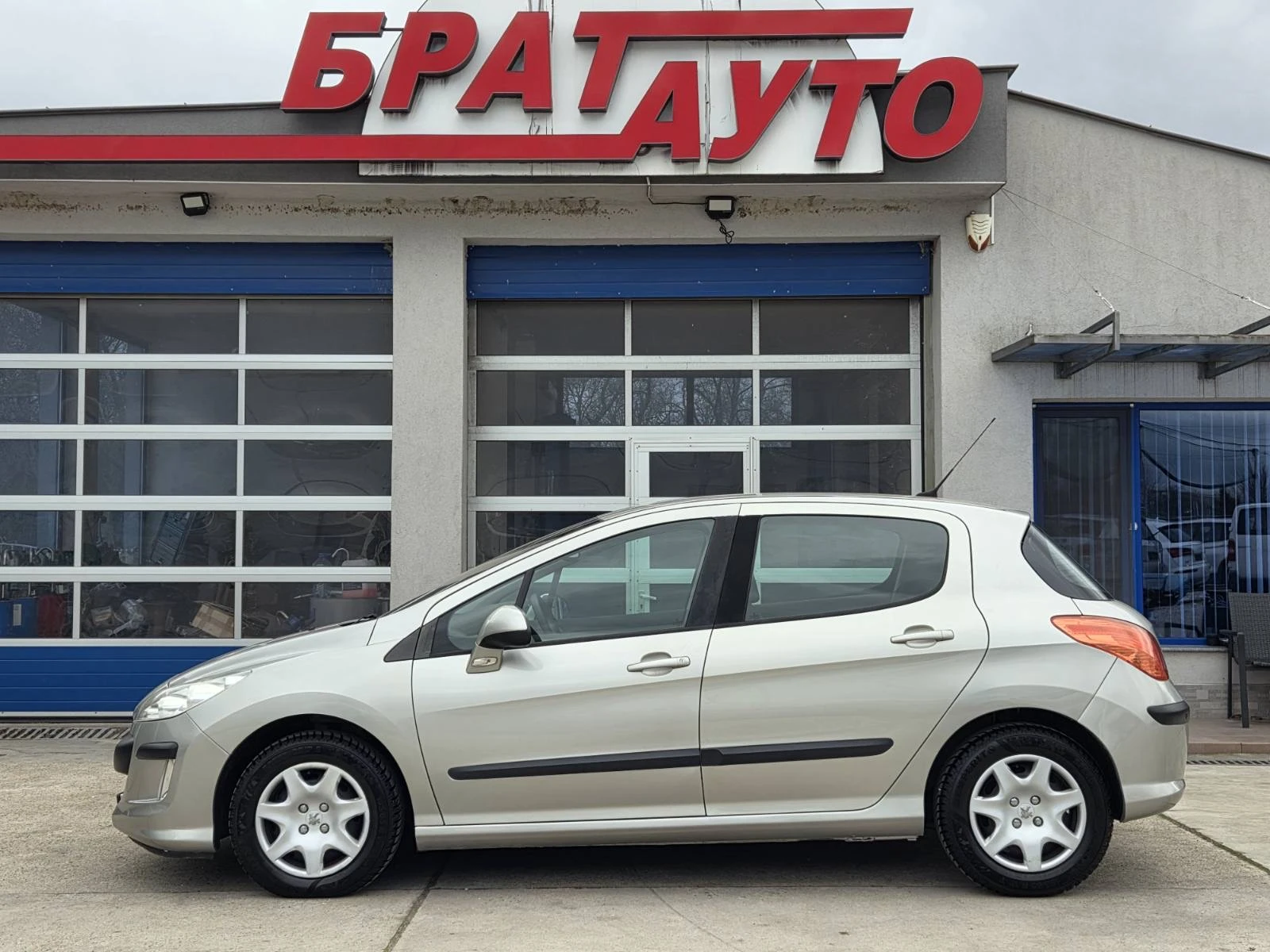 Peugeot 308 1.6HDI - изображение 6