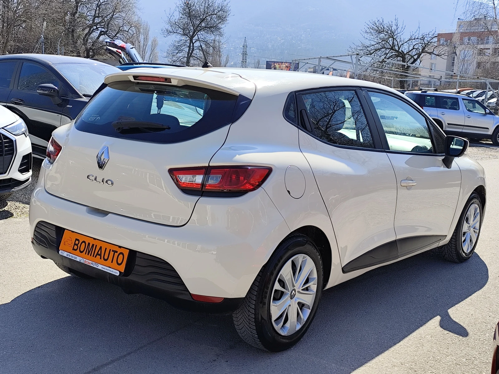 Renault Clio 1.2i* EURO6B* LED* KLIMA* , снимка 4 - Автомобили и джипове - 53827079