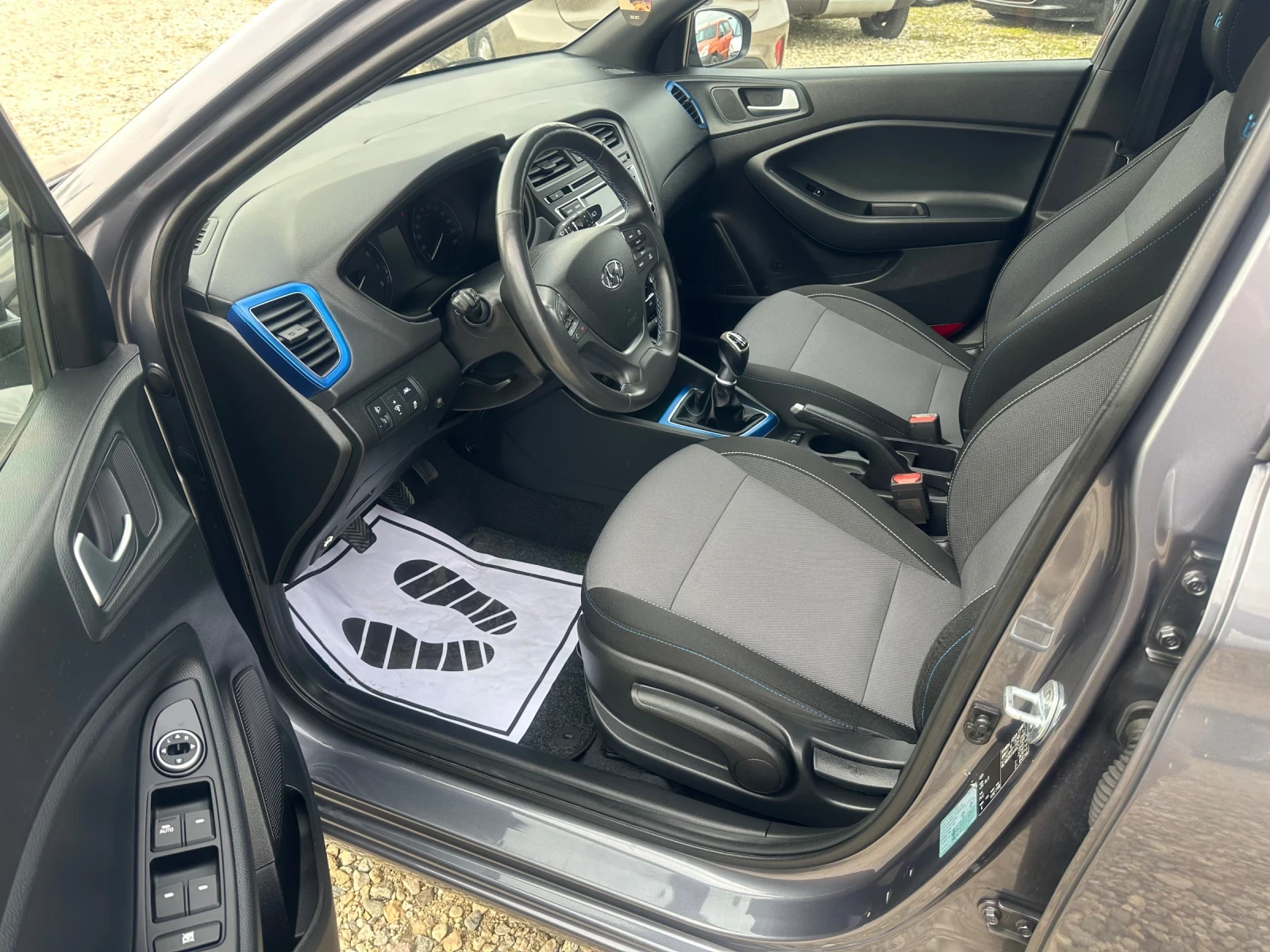 Hyundai I20, снимка 7 - Автомобили и джипове - 53906230