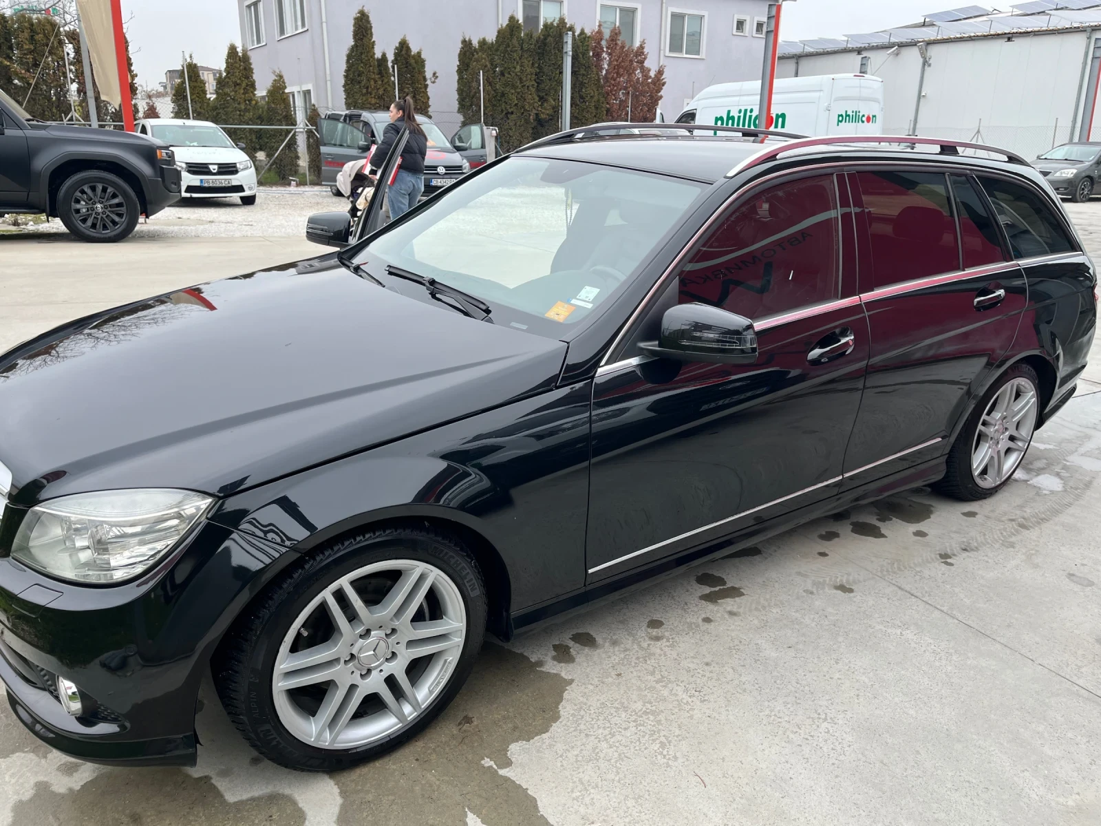 Mercedes-Benz C 220, снимка 2 - Автомобили и джипове - 53999625