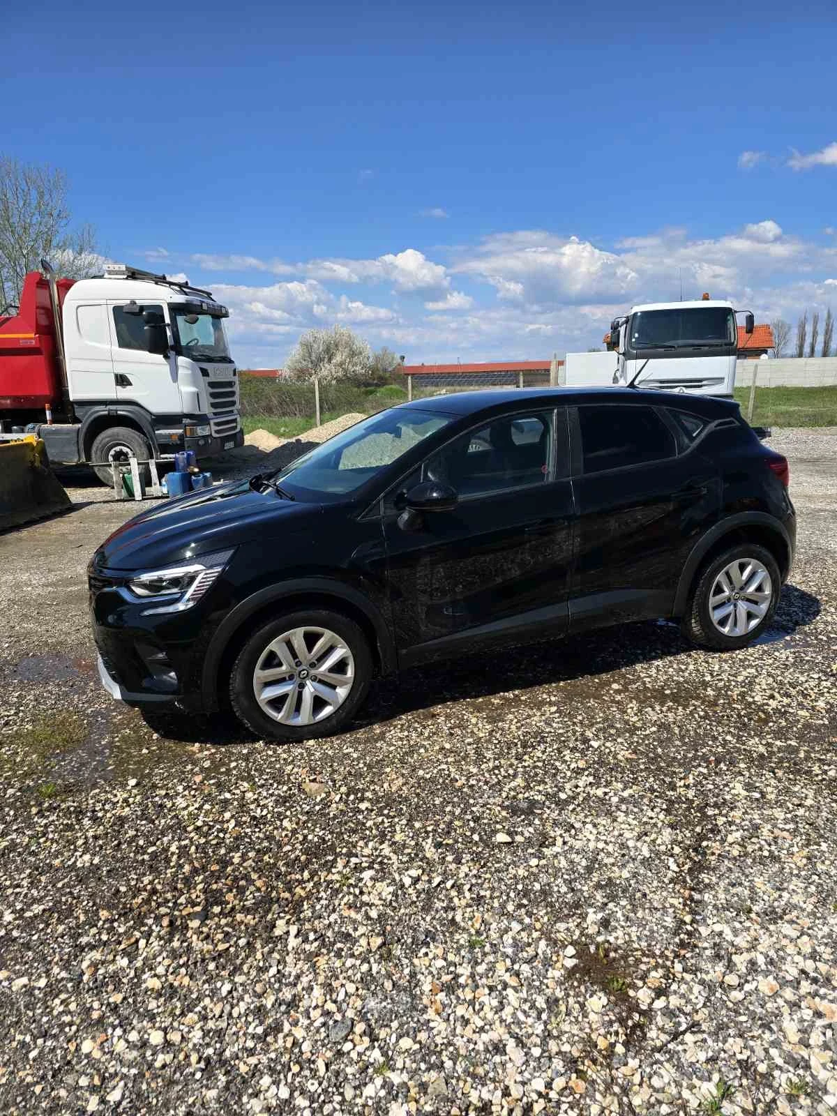 Renault Captur TCE 95, снимка 3 - Автомобили и джипове - 54098453