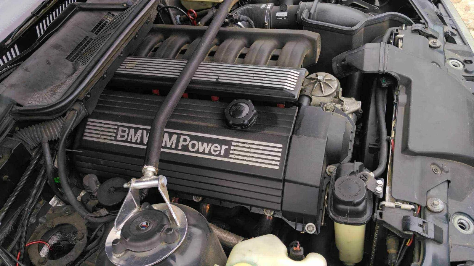 BMW M3, снимка 8 - Автомобили и джипове - 54178115