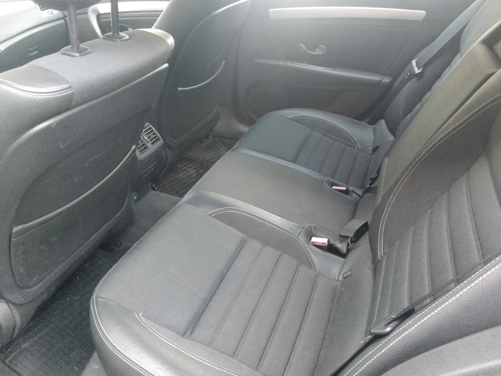 Renault Laguna 3, снимка 6 - Автомобили и джипове - 54248886