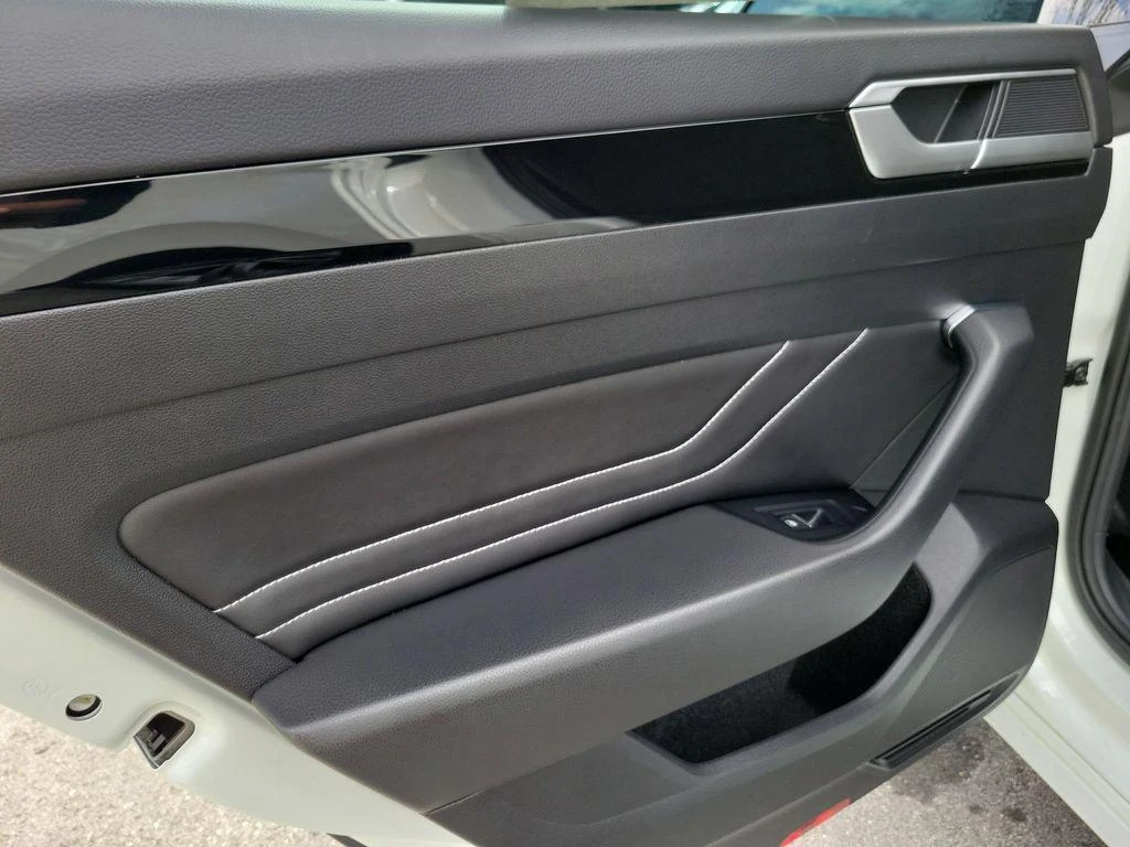VW Arteon, снимка 8 - Автомобили и джипове - 54678667