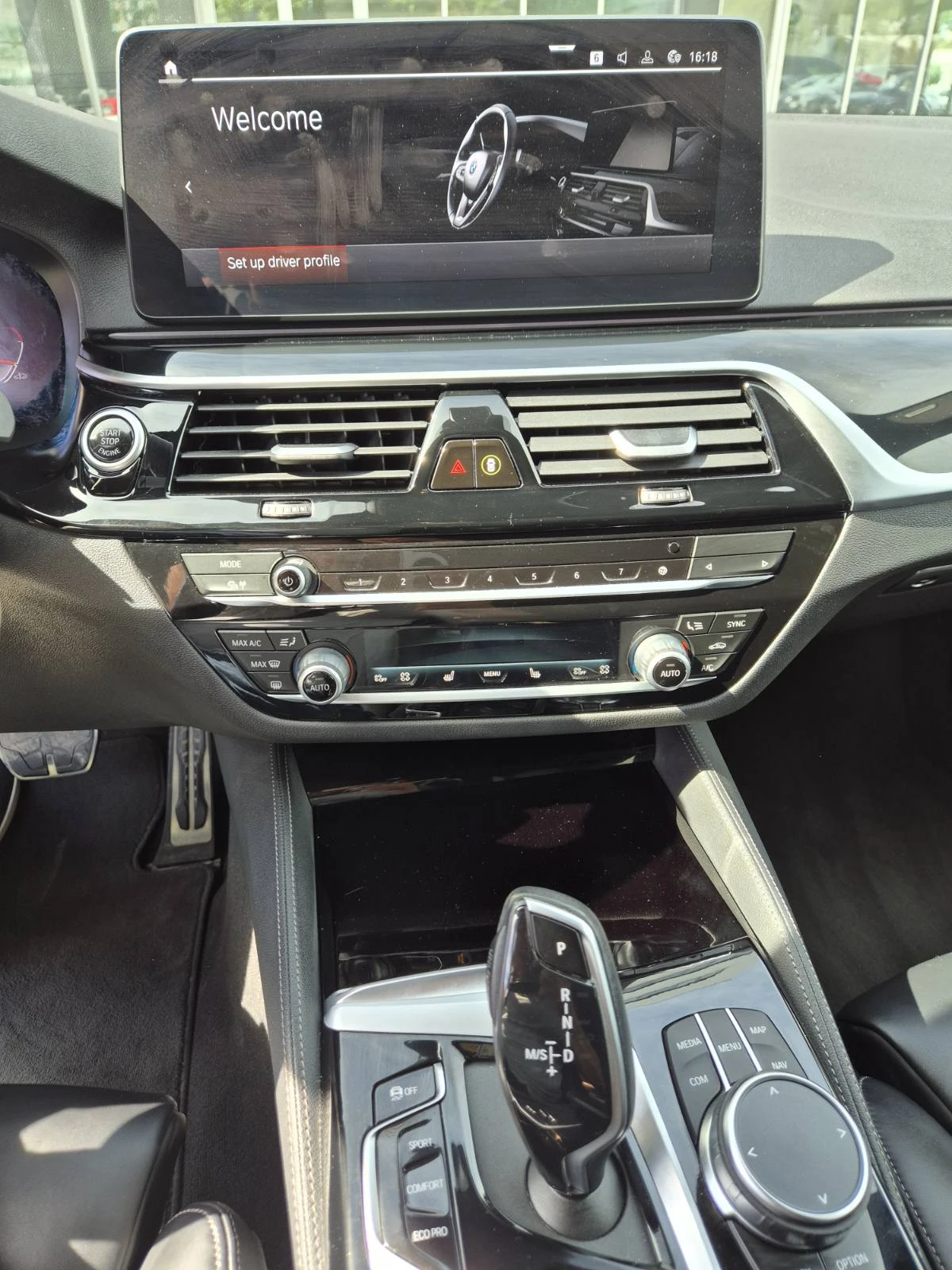 BMW 540 d xDrive Touring, снимка 8 - Автомобили и джипове - 54854284
