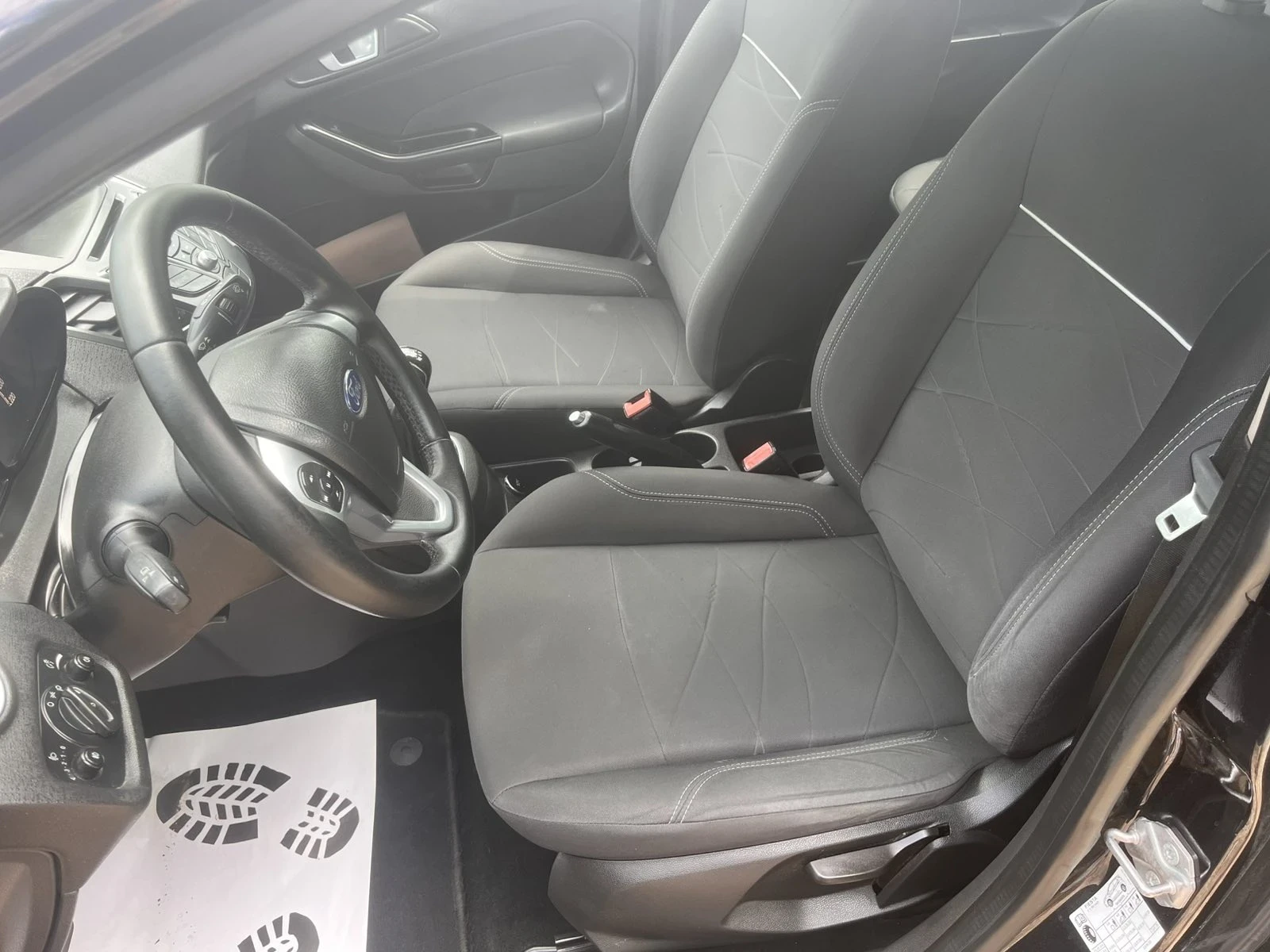 Ford Fiesta 1.5D, снимка 10 - Автомобили и джипове - 55127697