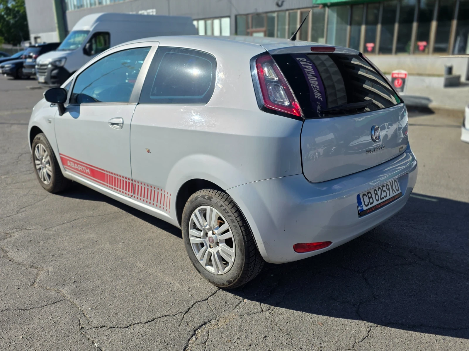 Fiat Punto 1.3i 69k.c EURO 5B , снимка 6 - Автомобили и джипове - 55469869