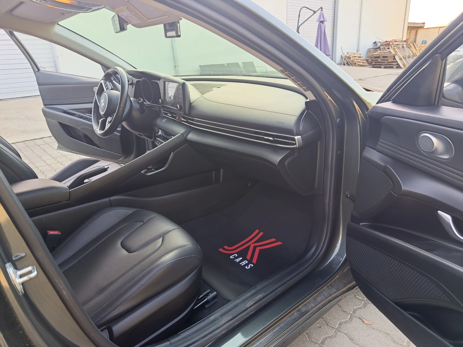Hyundai Elantra CN7, снимка 10 - Автомобили и джипове - 55947193