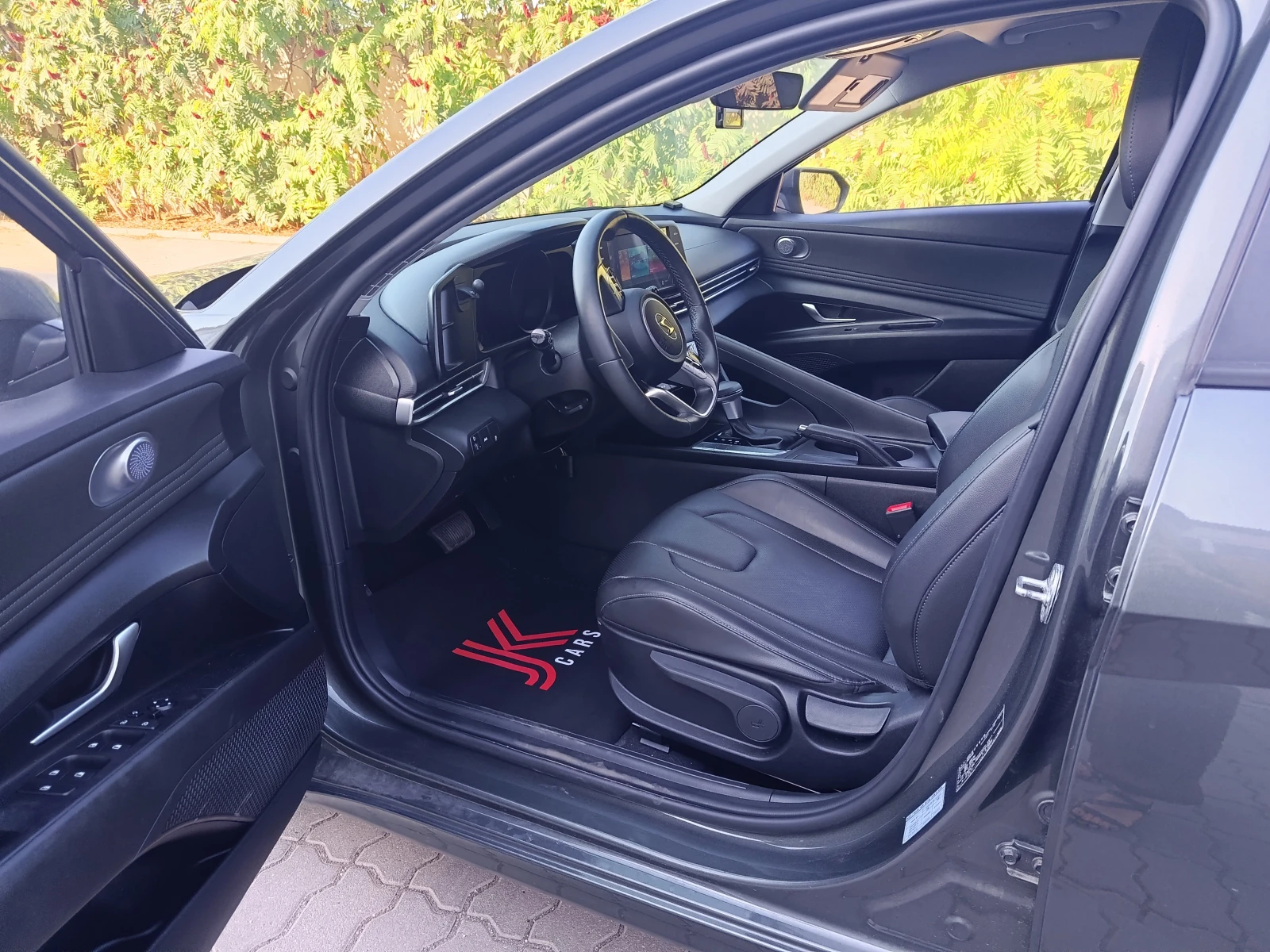 Hyundai Elantra CN7, снимка 12 - Автомобили и джипове - 55947193