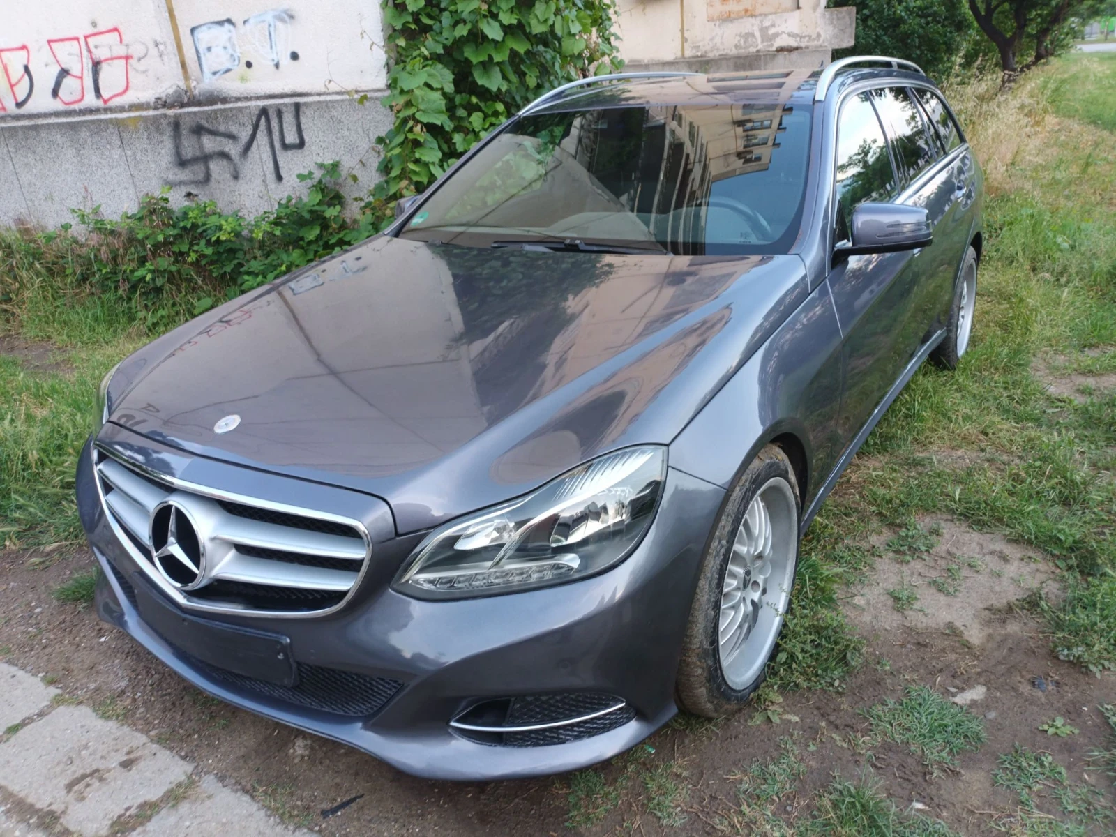 Mercedes-Benz E 200 2.2, снимка 3 - Автомобили и джипове - 56552356