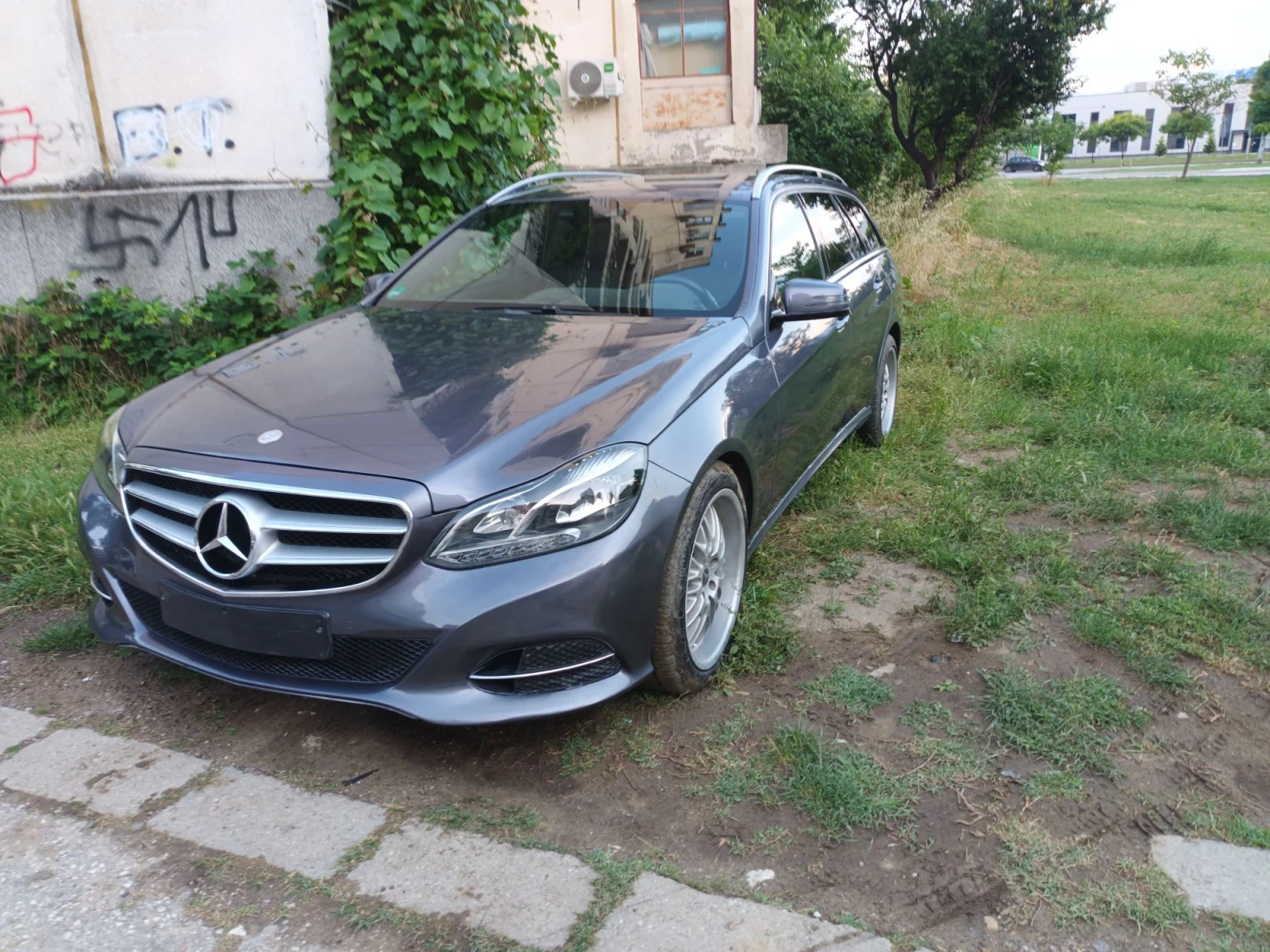 Mercedes-Benz E 200 2.2, снимка 5 - Автомобили и джипове - 56552356