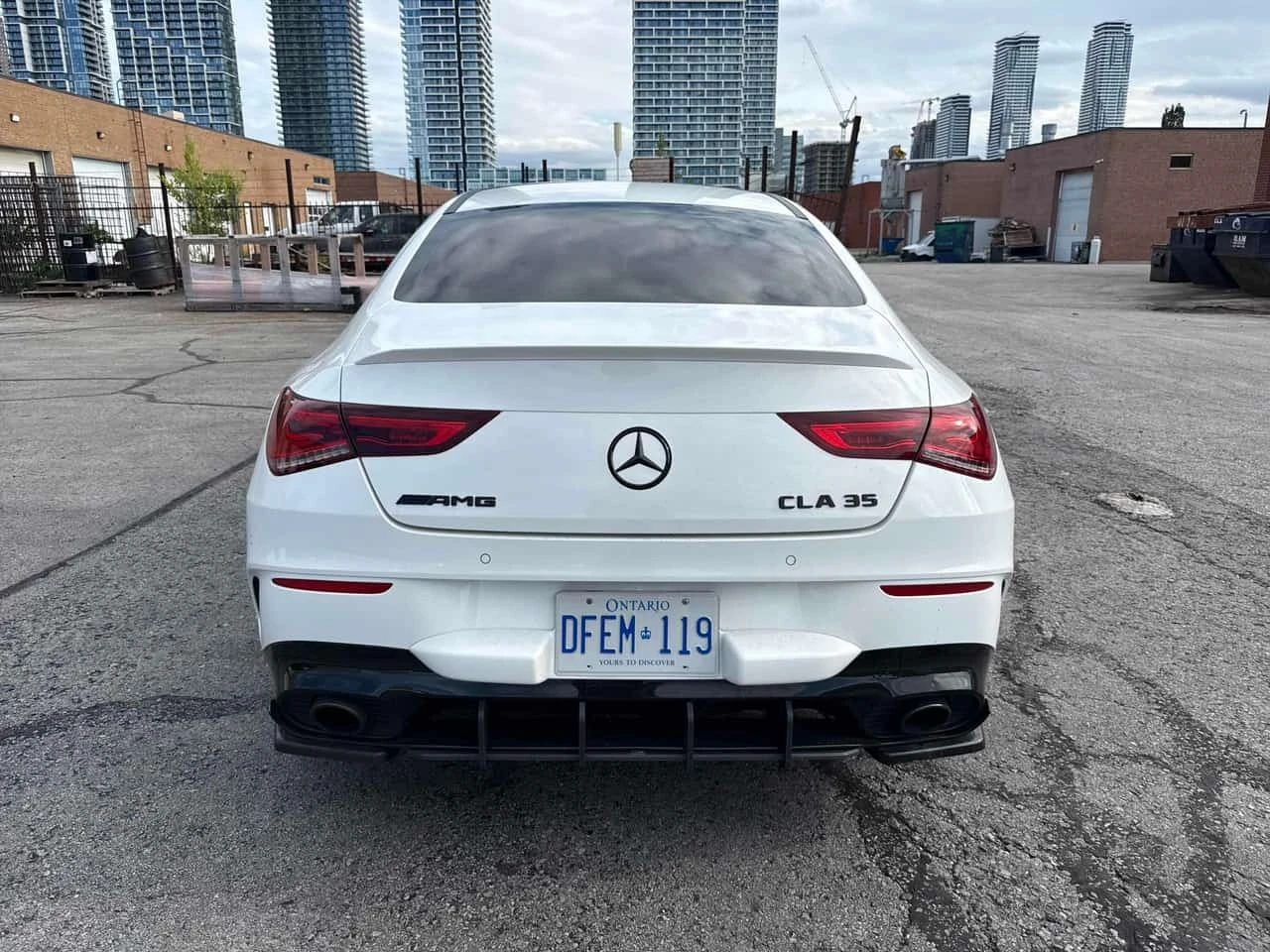 Mercedes-Benz CLA * AMG 35 * CARFAX * ОПЦИЯ ЗА ФИНАНСИРАНЕ, снимка 4 - Автомобили и джипове - 56208070