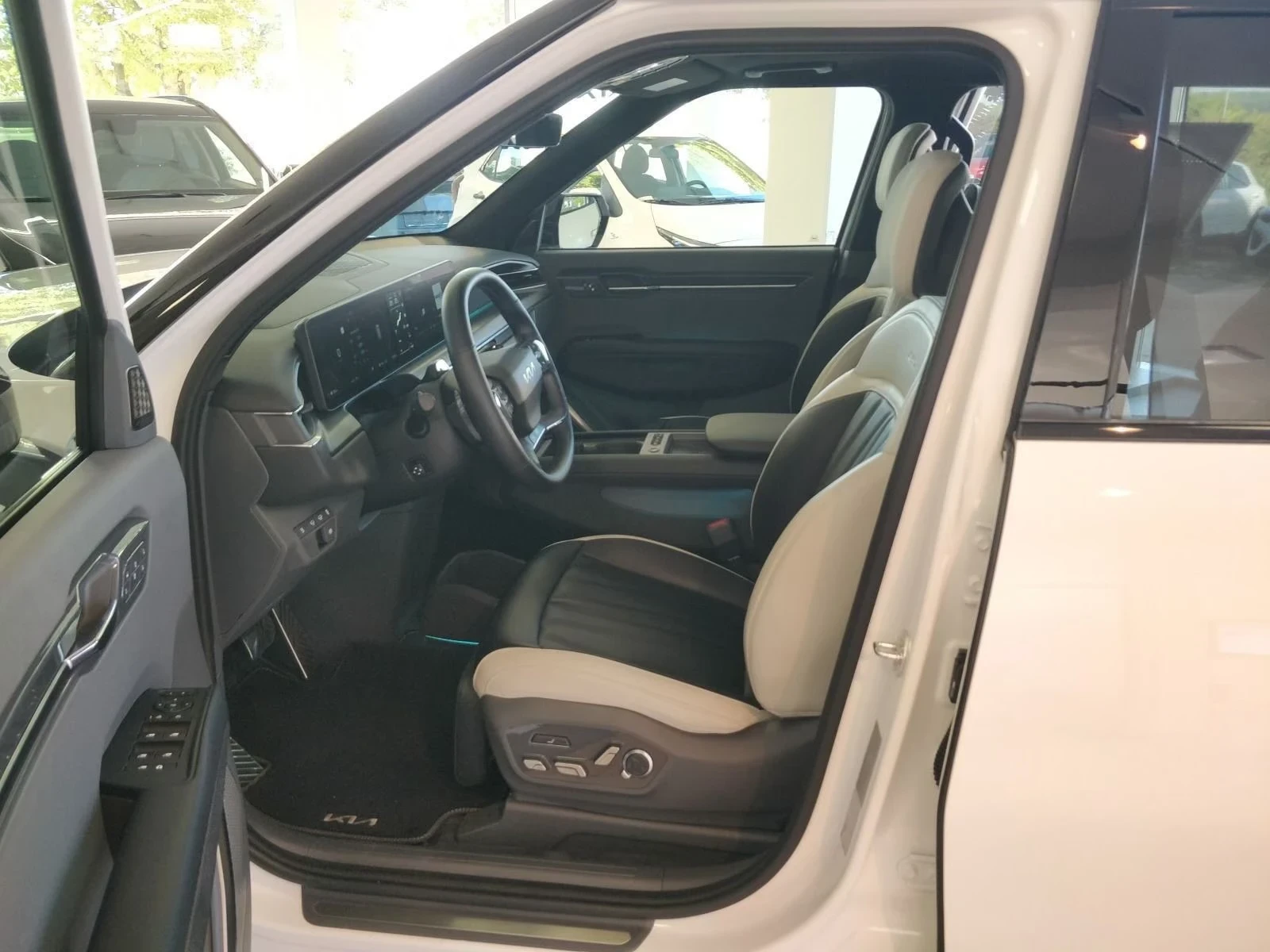 Kia EV9 GT LINE AWD 7 Seats | Mobile.bg � ����������� 5