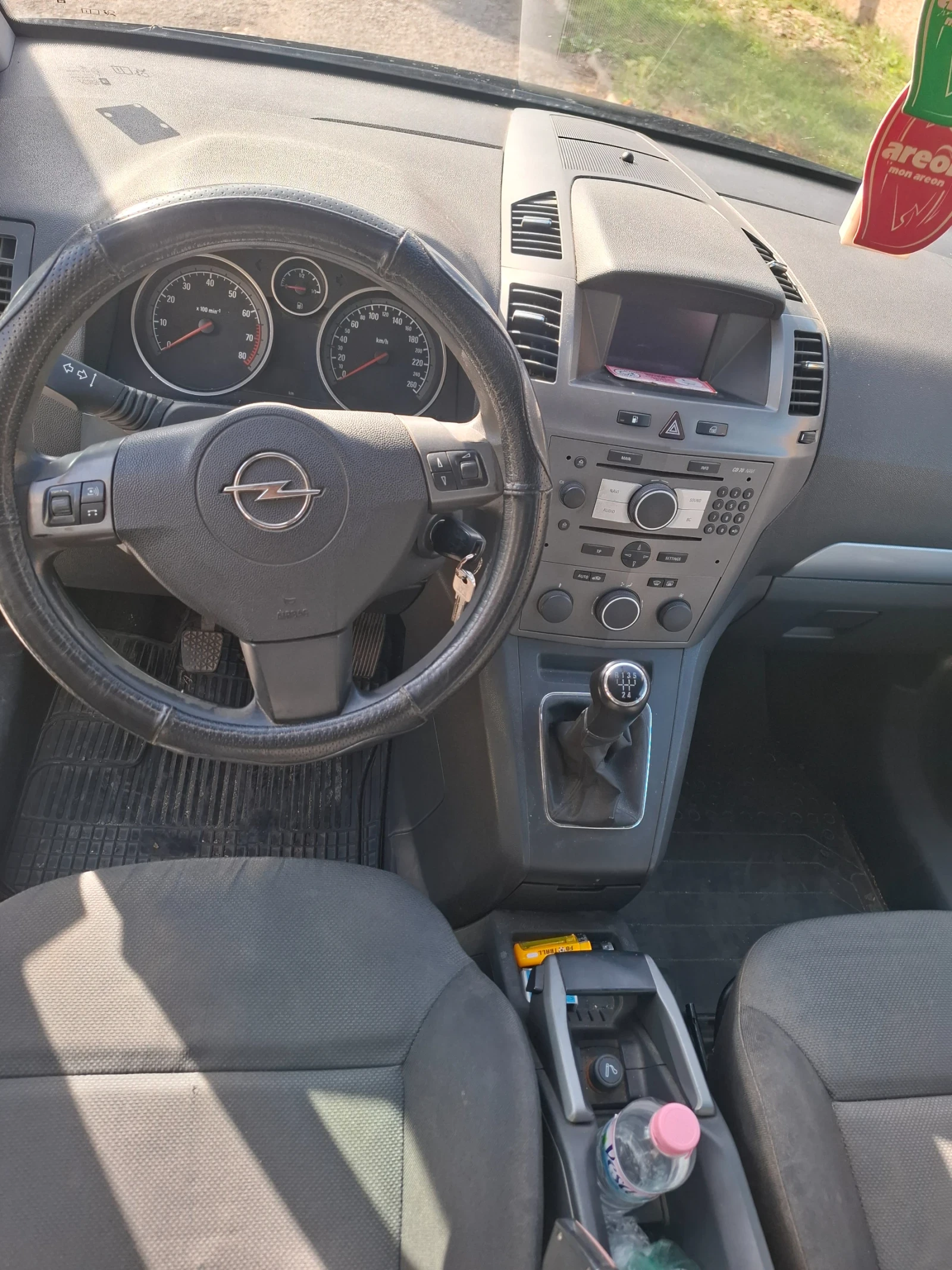 Opel Zafira, снимка 8 - Автомобили и джипове - 56541071