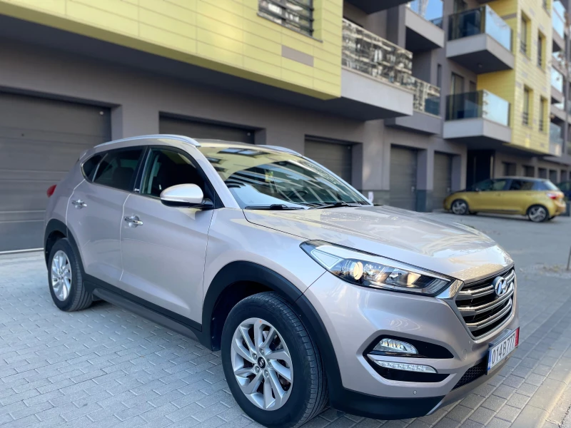 Hyundai Tucson 1.7 CRDI= XPOSSIBLE Топ Състояние!!!, снимка 2 - Автомобили и джипове - 47985830