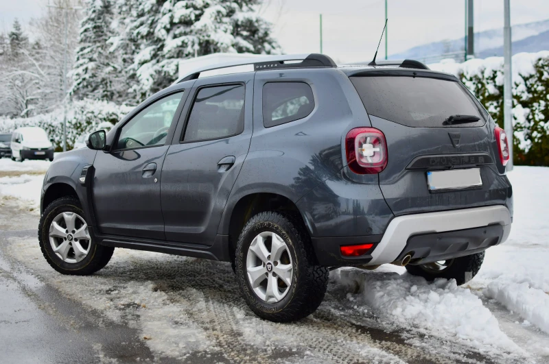 Dacia Duster, снимка 5 - Автомобили и джипове - 48650565