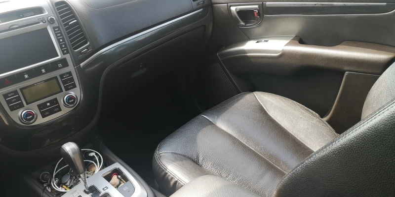 Hyundai Santa fe CRDI 4х4 facelift, снимка 8 - Автомобили и джипове - 51890567