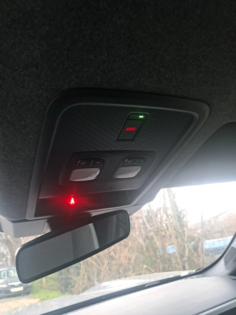 Dacia Duster, снимка 12 - Автомобили и джипове - 52991409