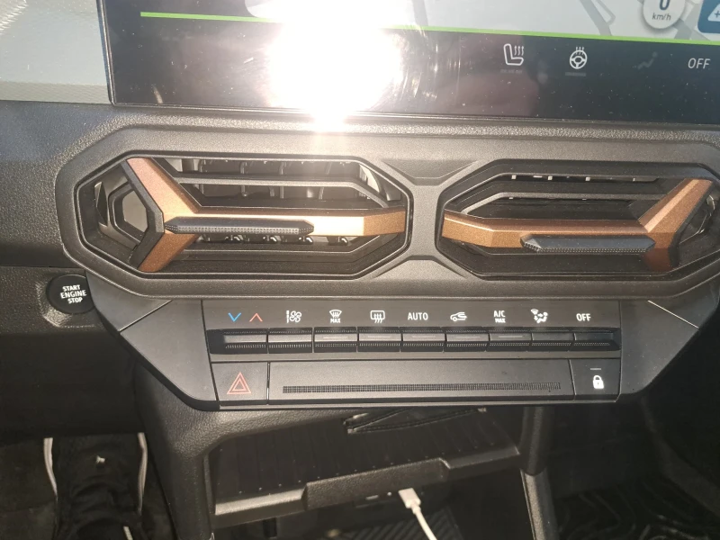 Dacia Duster, снимка 8 - Автомобили и джипове - 52991409