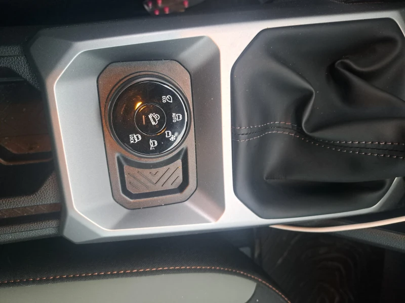 Dacia Duster, снимка 7 - Автомобили и джипове - 52991409