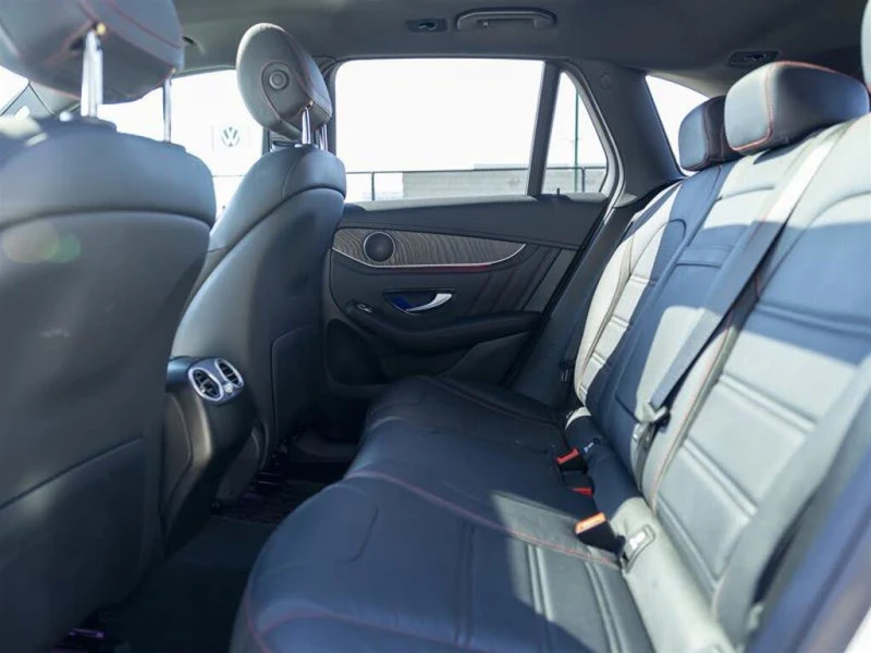 Mercedes-Benz GLC 43 AMG GLC 43 AMG* 4MATIC* АвтоКредит* (ЦЕНА ДО БГ), снимка 11 - Автомобили и джипове - 53250420