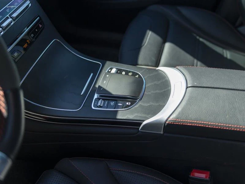 Mercedes-Benz GLC 43 AMG GLC 43 AMG* 4MATIC* АвтоКредит* (ЦЕНА ДО БГ), снимка 14 - Автомобили и джипове - 53250420