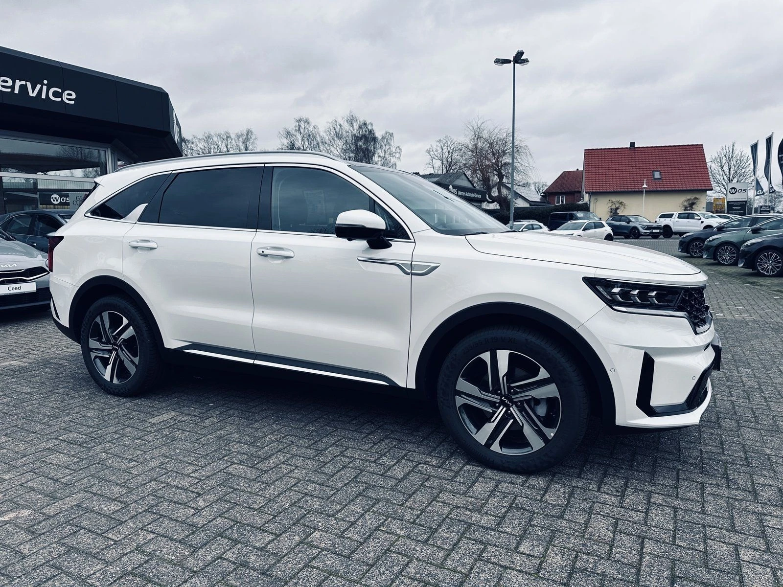 Kia Sorento 6+ 1* PLATINUM* AWD* HYBRID* HEAD-UP* PANO* DISTR* - изображение 2