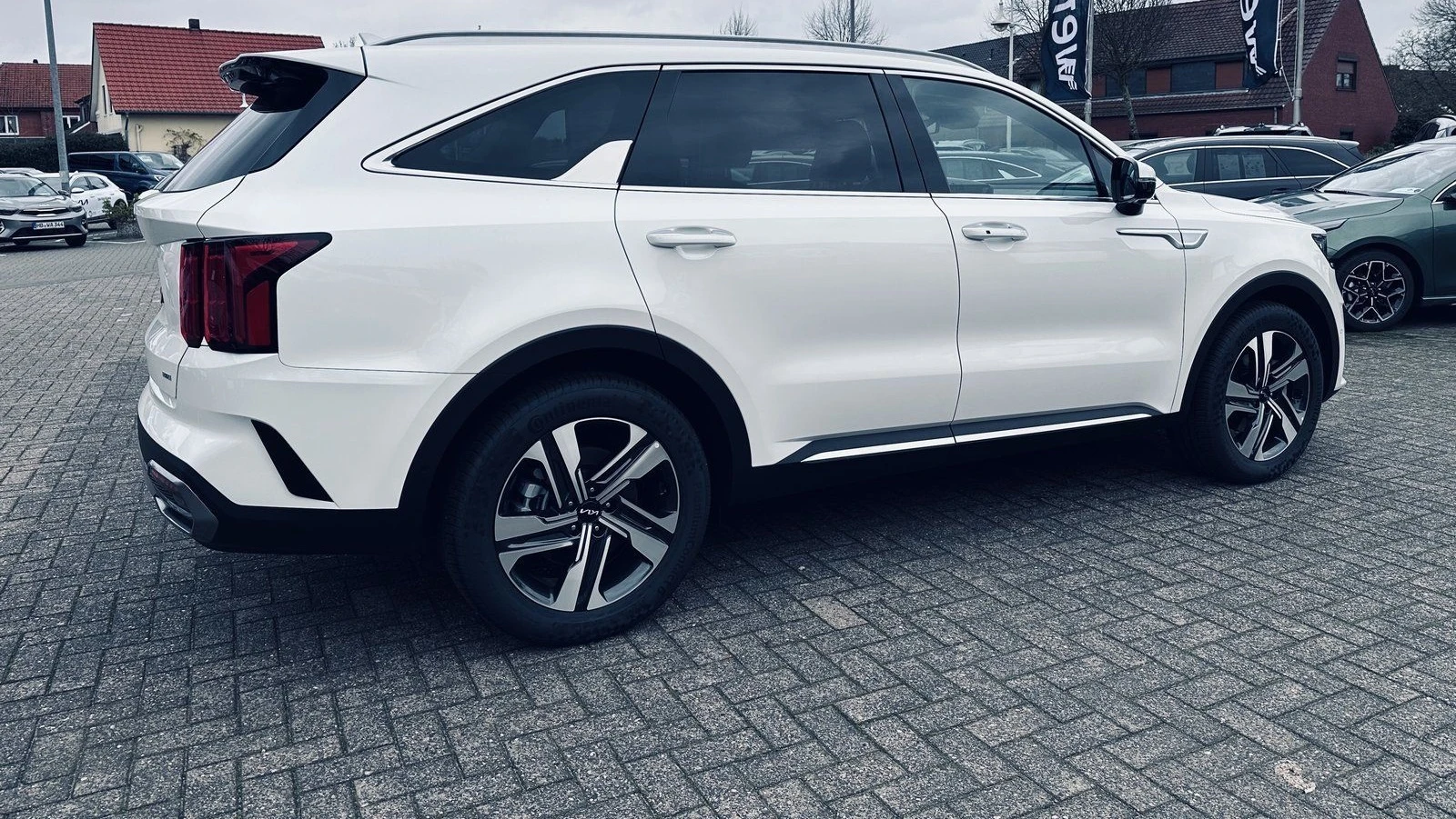 Kia Sorento 6+ 1* PLATINUM* AWD* HYBRID* HEAD-UP* PANO* DISTR* - изображение 3