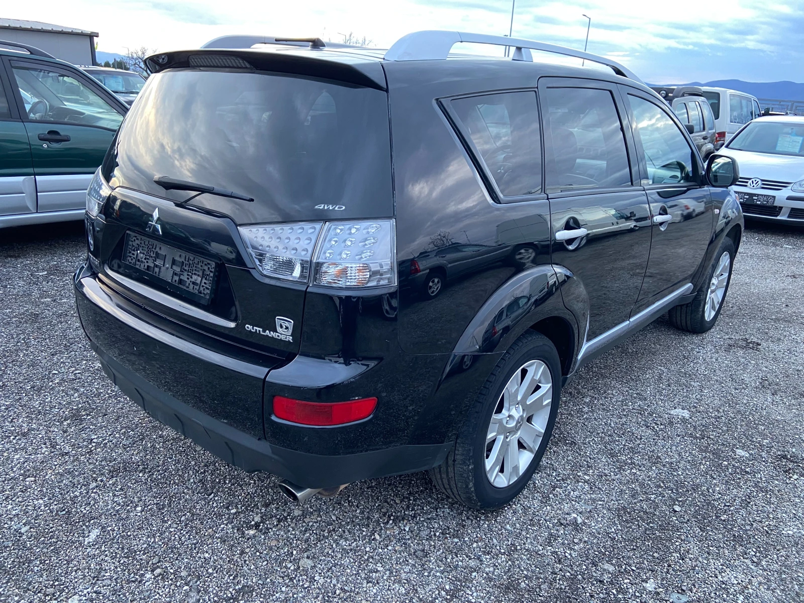 Mitsubishi Outlander LIMITED ГЪРЦИЯ - изображение 5