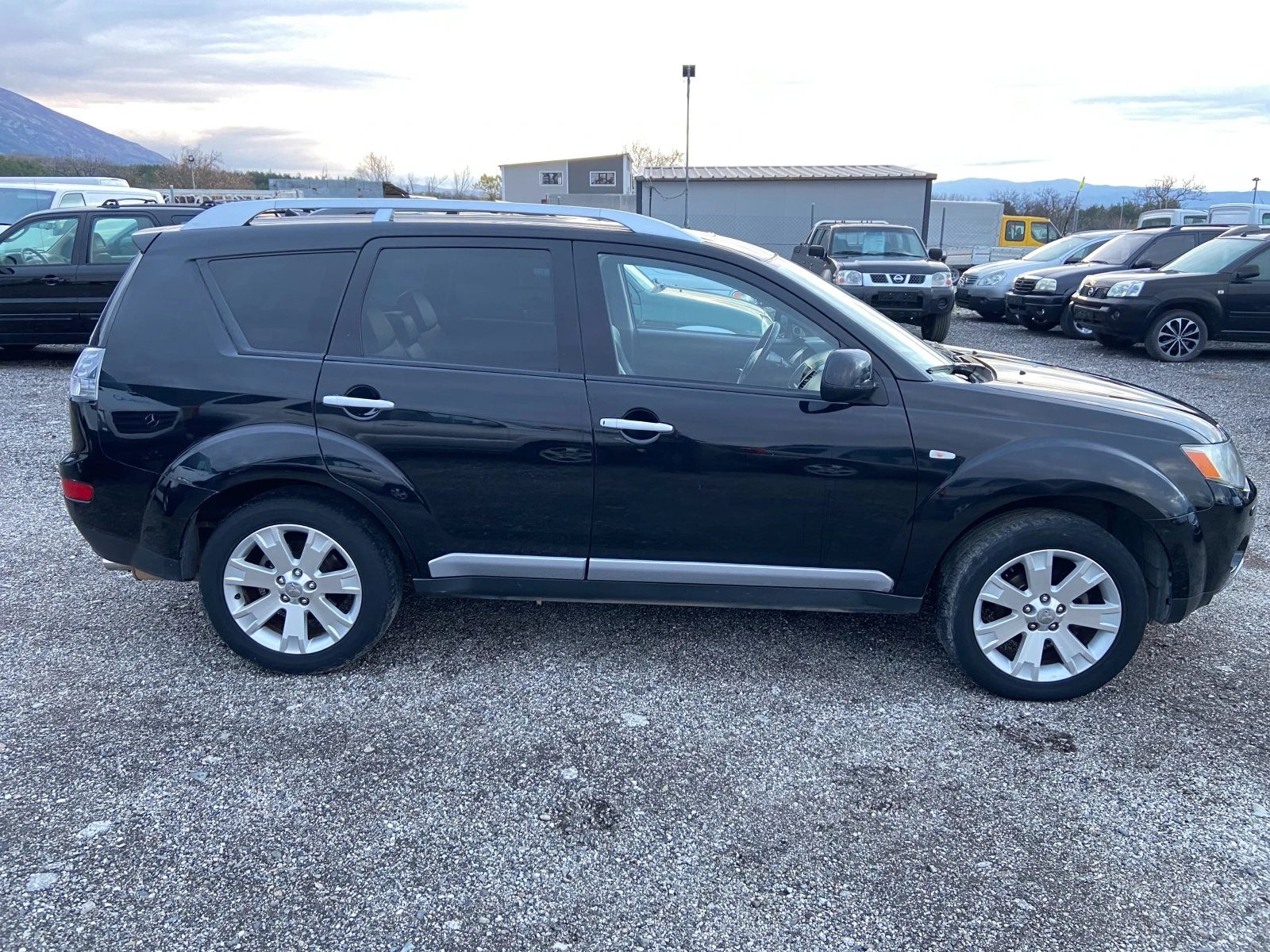 Mitsubishi Outlander LIMITED ГЪРЦИЯ - изображение 4