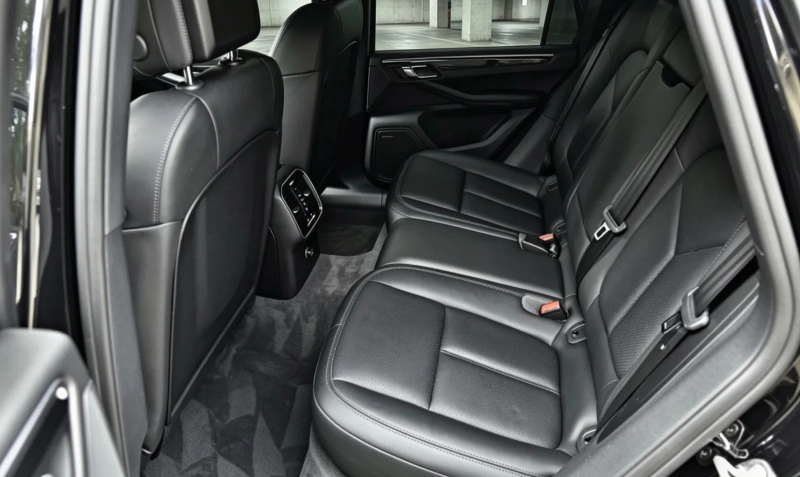 Porsche Macan S/TurboOptic/Camera/BOSE/Distronic//Matrix, снимка 15 - Автомобили и джипове - 52640980