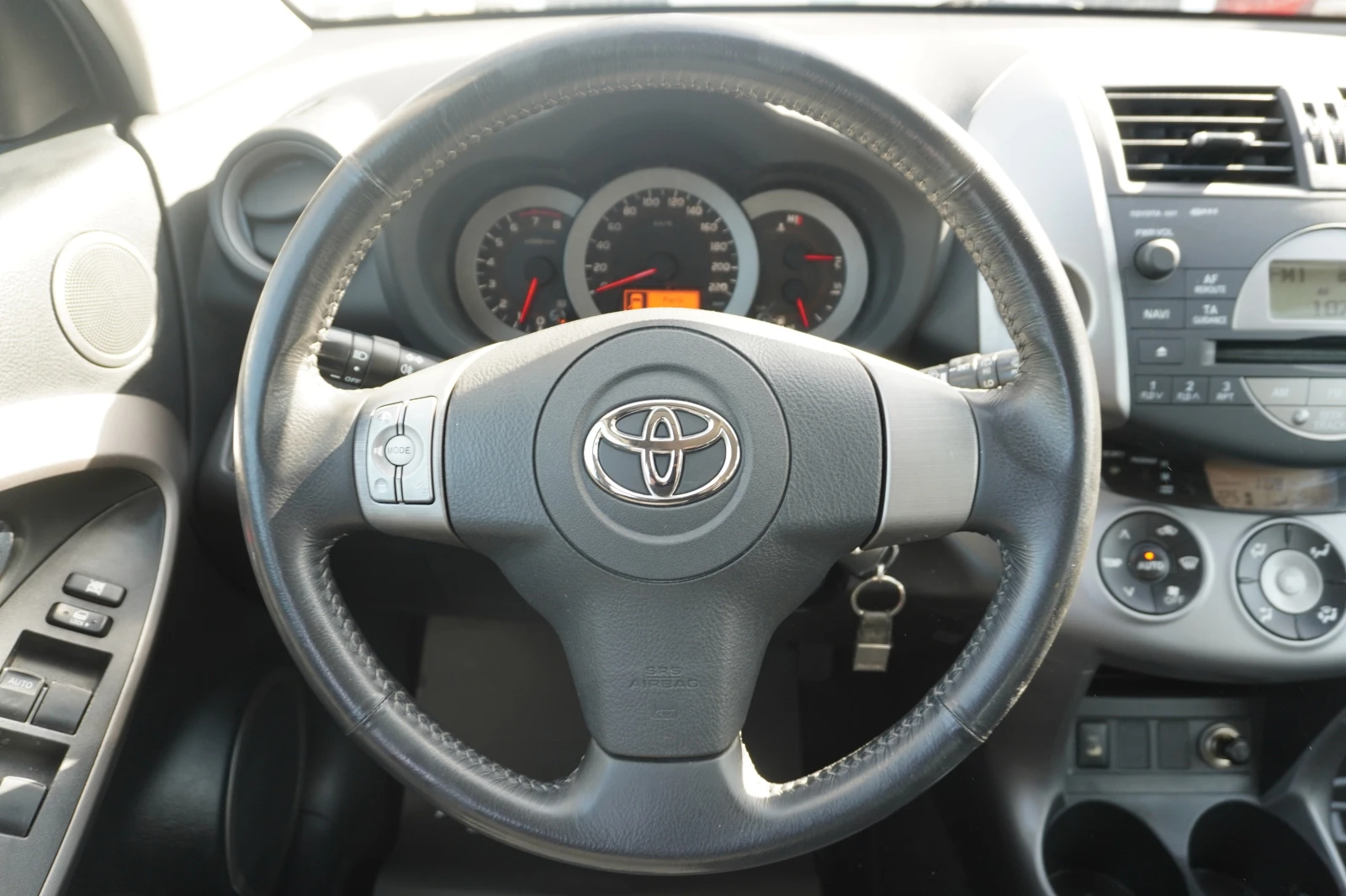 Toyota Rav4 2.0VVT-i 4WD/ИТАЛИЯ, снимка 12 - Автомобили и джипове - 53768997