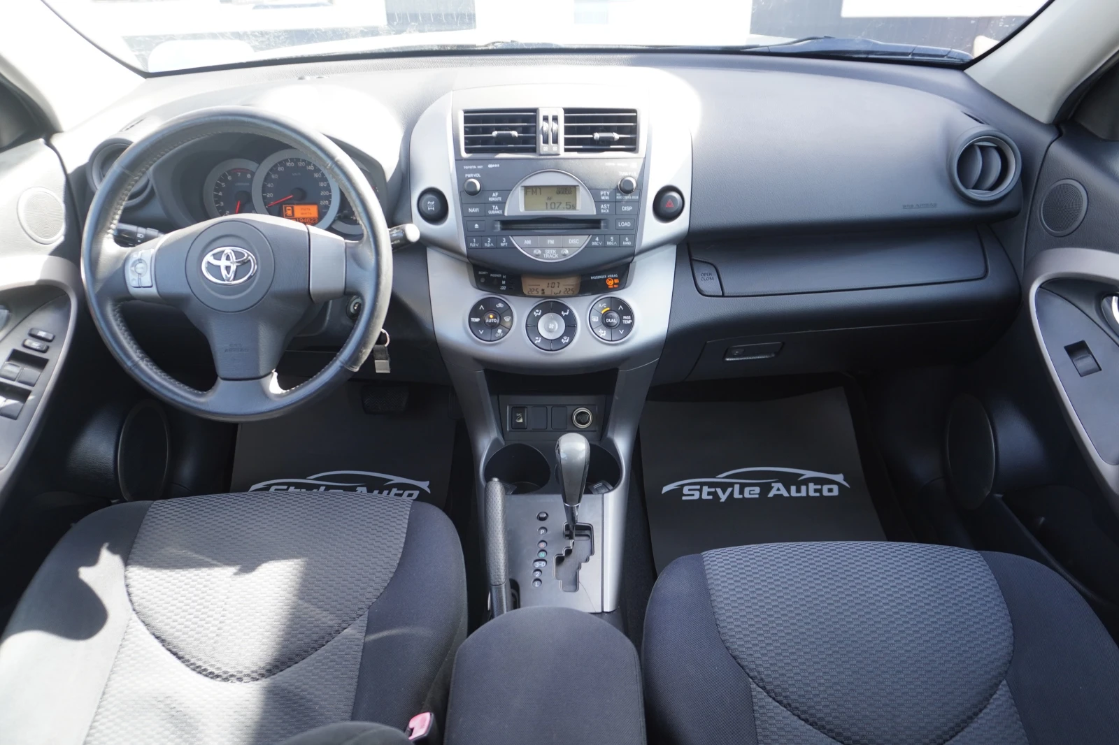 Toyota Rav4 2.0VVT-i 4WD/ИТАЛИЯ, снимка 11 - Автомобили и джипове - 53768997