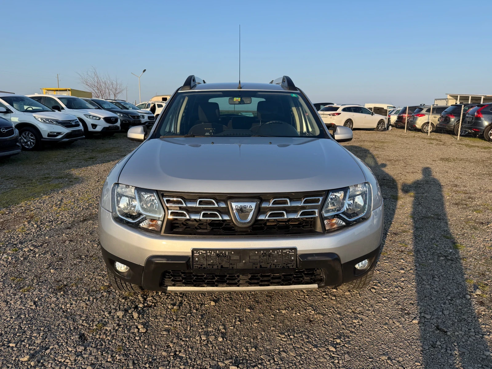 Dacia Duster 1.6 ШВЕЙЦАРИЯ 4х4 FACELIFT, снимка 5 - Автомобили и джипове - 53989249