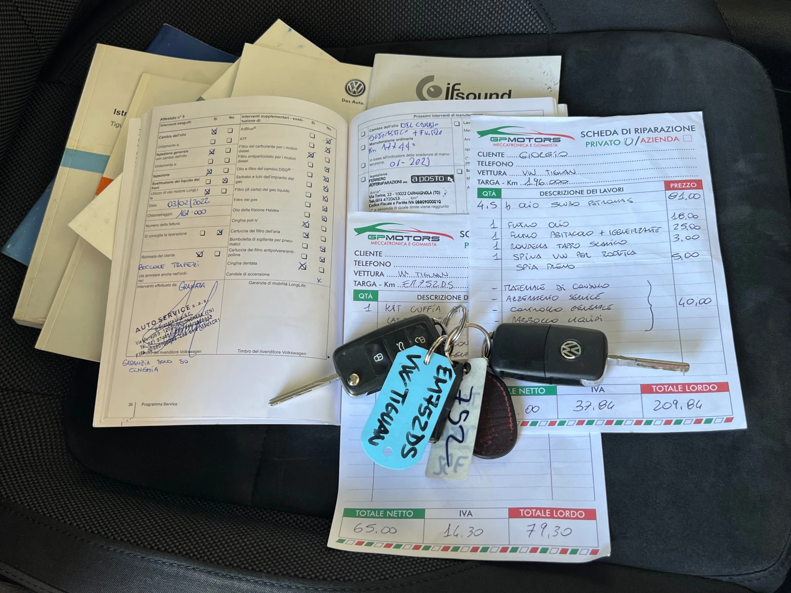 VW Tiguan 2.0TDI, 4-MOTION-ПЪЛНА СЕРВИЗНА ИСТОРИЯ!!!, снимка 16 - Автомобили и джипове - 55463654