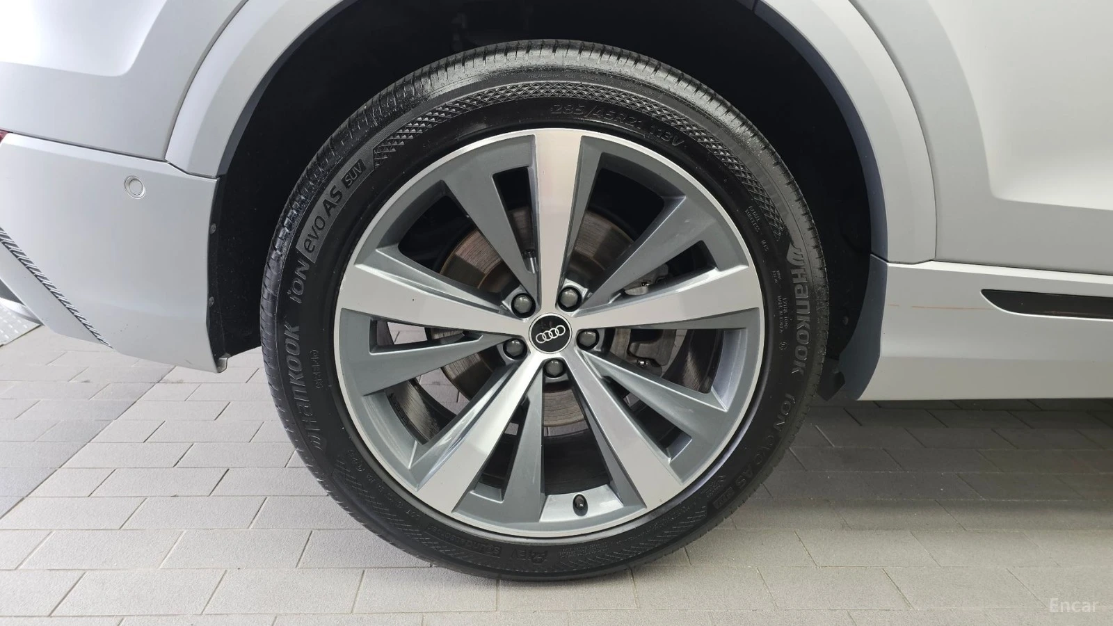 Audi Q8 PREMIUM* ОБДУХВАНЕ* 360 КАМЕРА* HEADUP* ПАМЕТ* , снимка 5 - Автомобили и джипове - 55623924