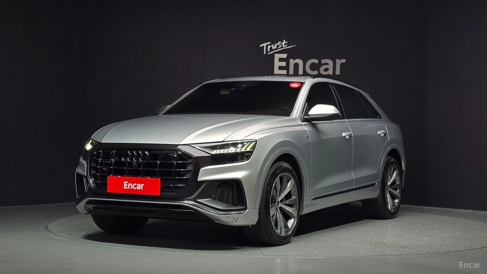 Audi Q8 PREMIUM* ОБДУХВАНЕ* 360 КАМЕРА* HEADUP* ПАМЕТ* 