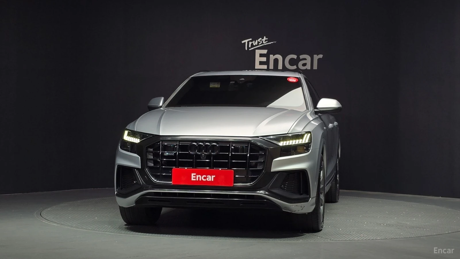 Audi Q8 PREMIUM* ОБДУХВАНЕ* 360 КАМЕРА* HEADUP* ПАМЕТ* , снимка 3 - Автомобили и джипове - 55623924