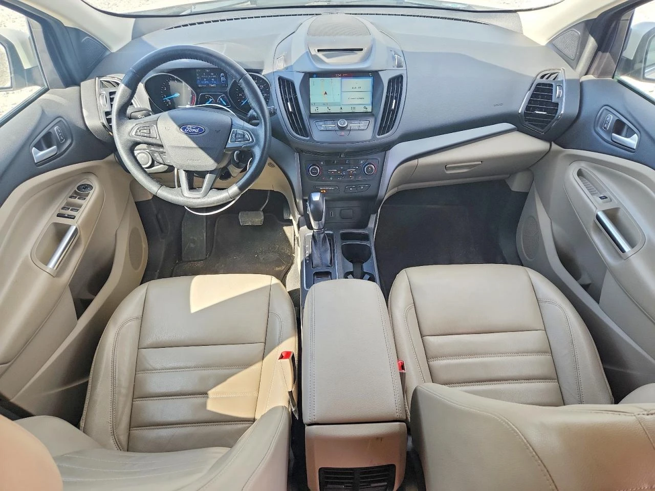 Ford Escape 1.5l Sel, снимка 8 - Автомобили и джипове - 56033680