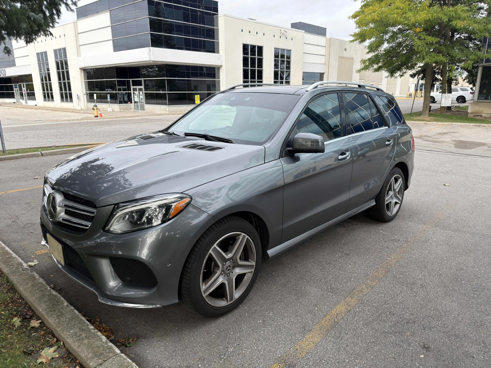 Mercedes-Benz GLE 400 * АВТОКРЕДИТ БЕЗ ПЪРВОНАЧАЛНА ВНОСКА* , снимка 7 - Автомобили и джипове - 56150969