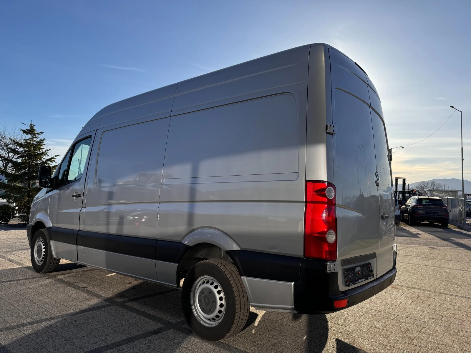 VW Crafter 2.0TDI Хладилен Клима L2H2  - изображение 4