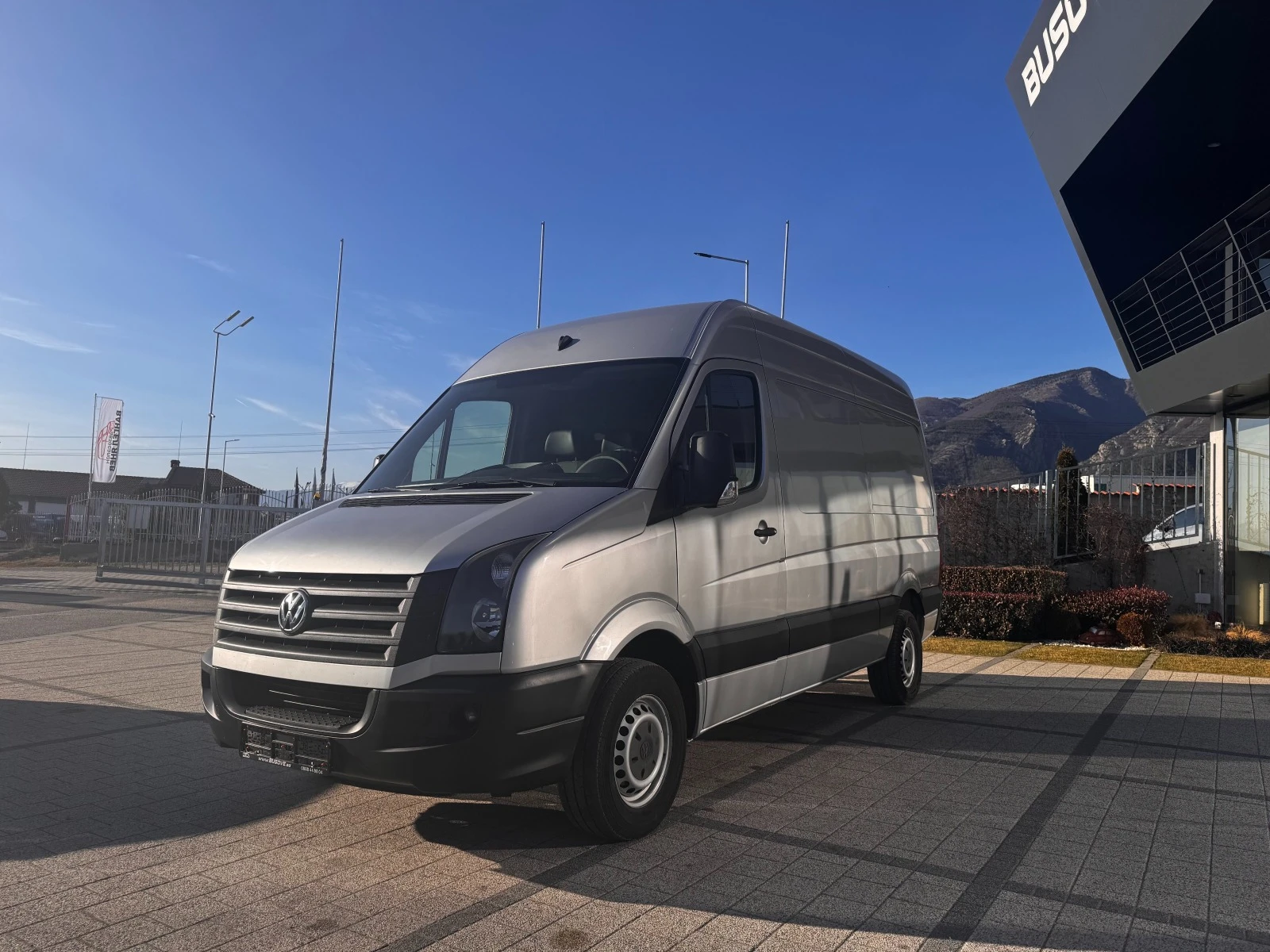 VW Crafter 2.0TDI Хладилен Клима L2H2  - изображение 2