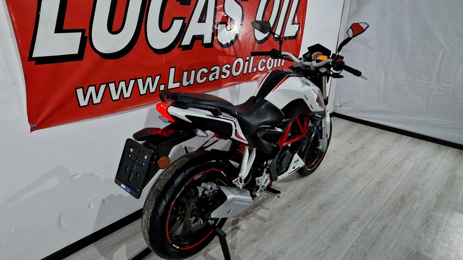 Benelli 250 BN251 2017�. ��������� �2 | Mobile.bg � ����������� 13