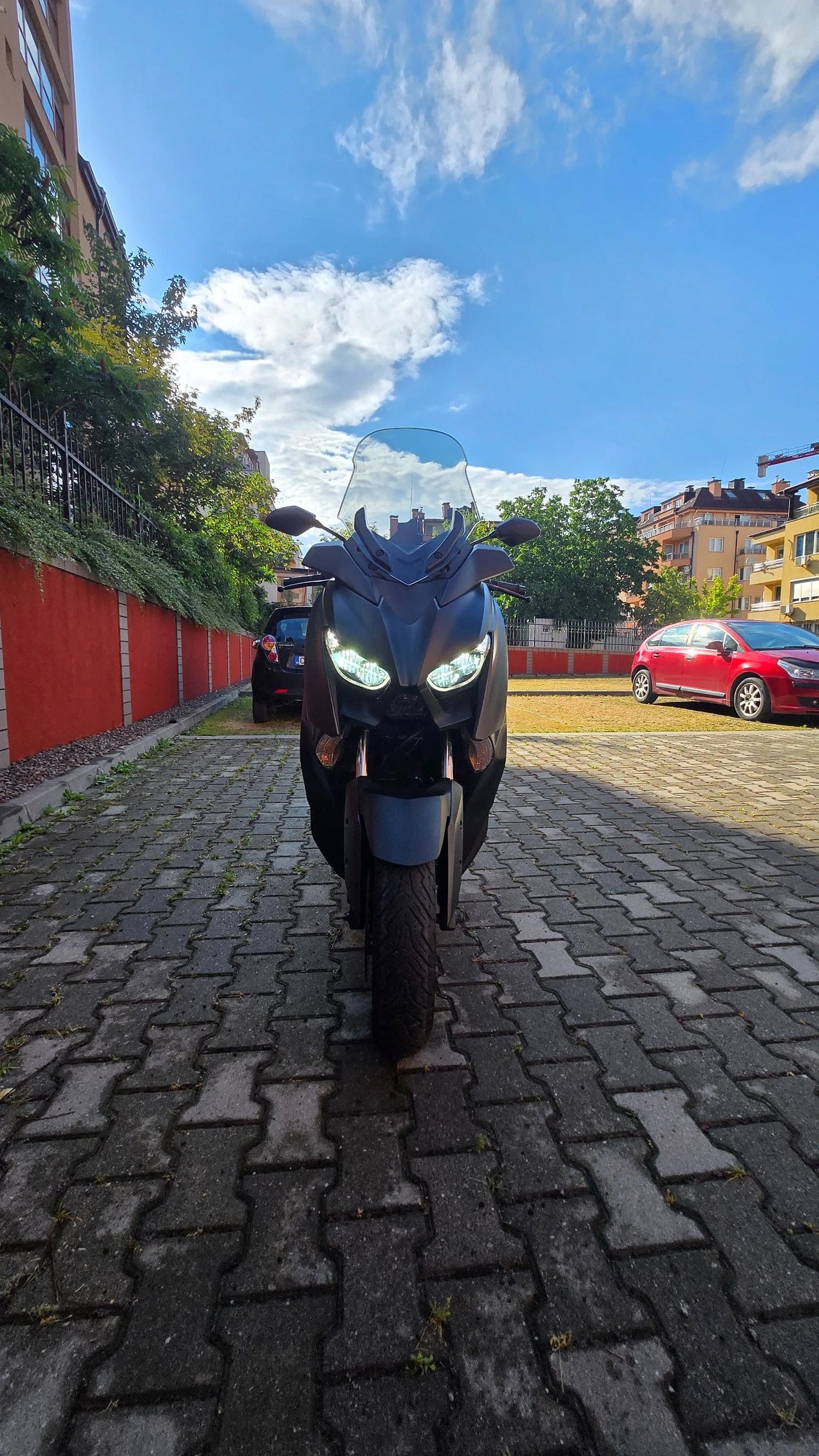 Yamaha X-max 300 ПОДГРЕВ! Всичко платено!