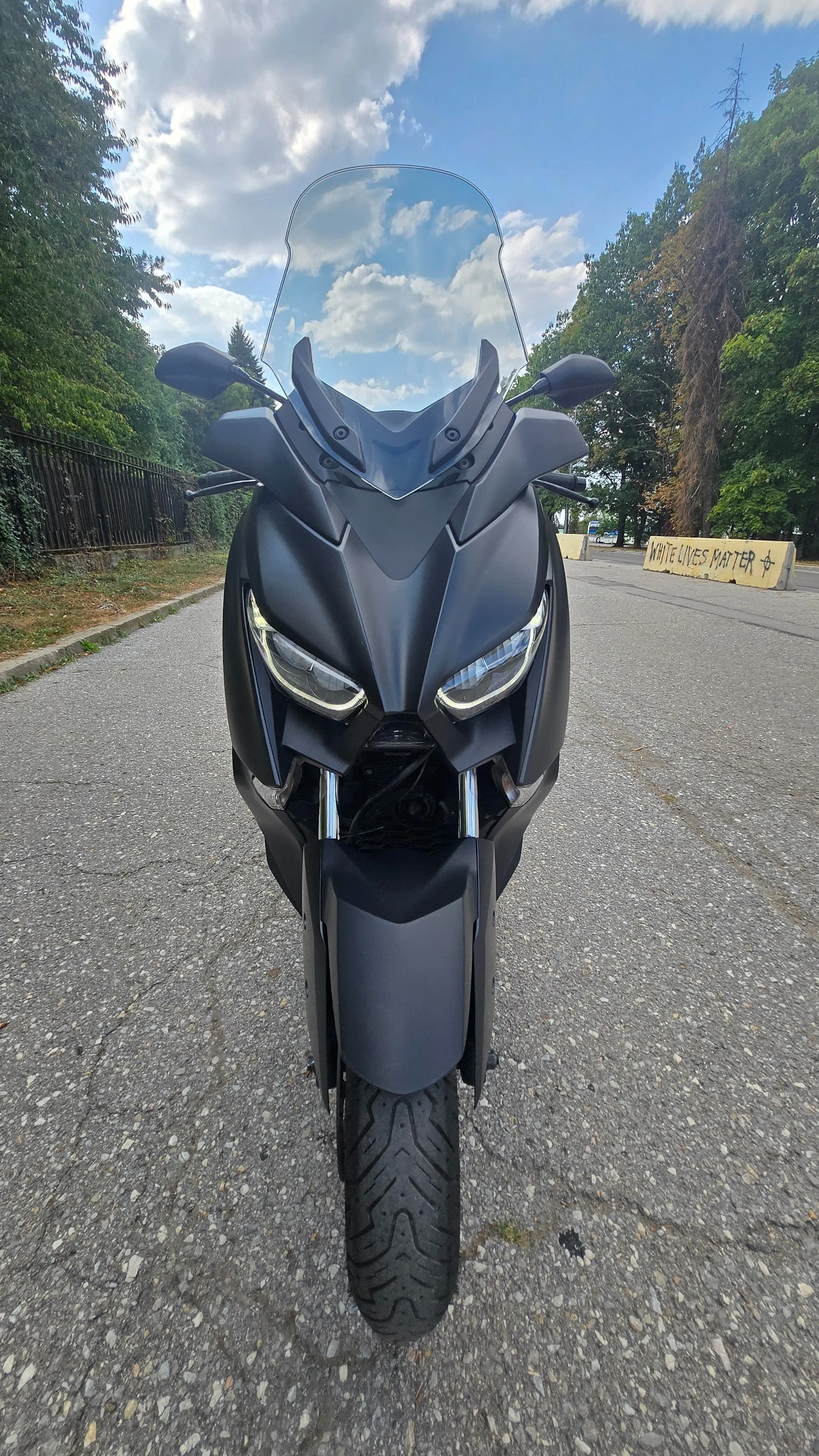 Yamaha X-max Перфектен! Подгряване на ръкохватки, снимка 2 - Мотоциклети и мототехника - 55935374