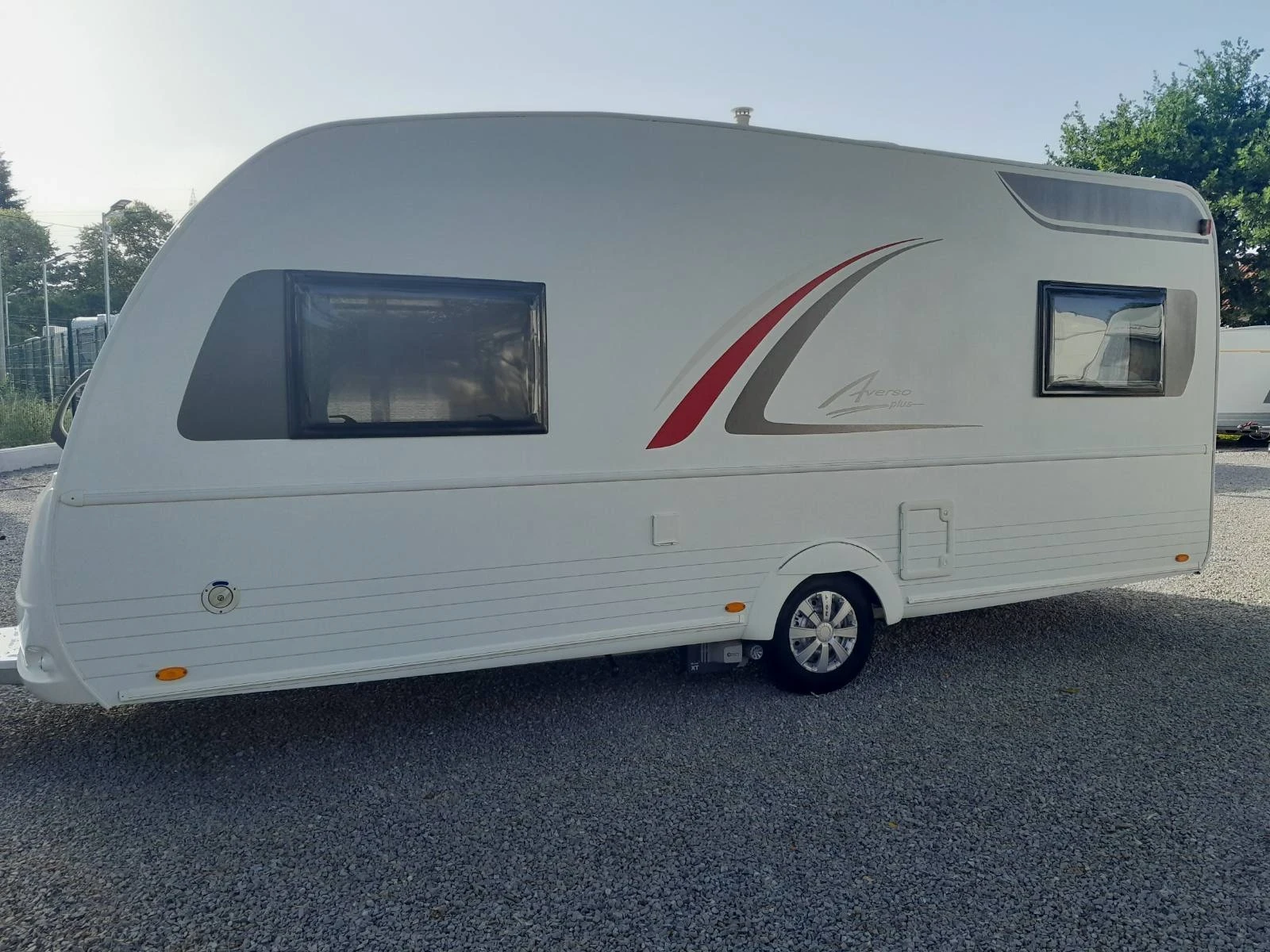 Каравана Burstner Averso Plus 510 Климатик, Мувър и още - изображение 4