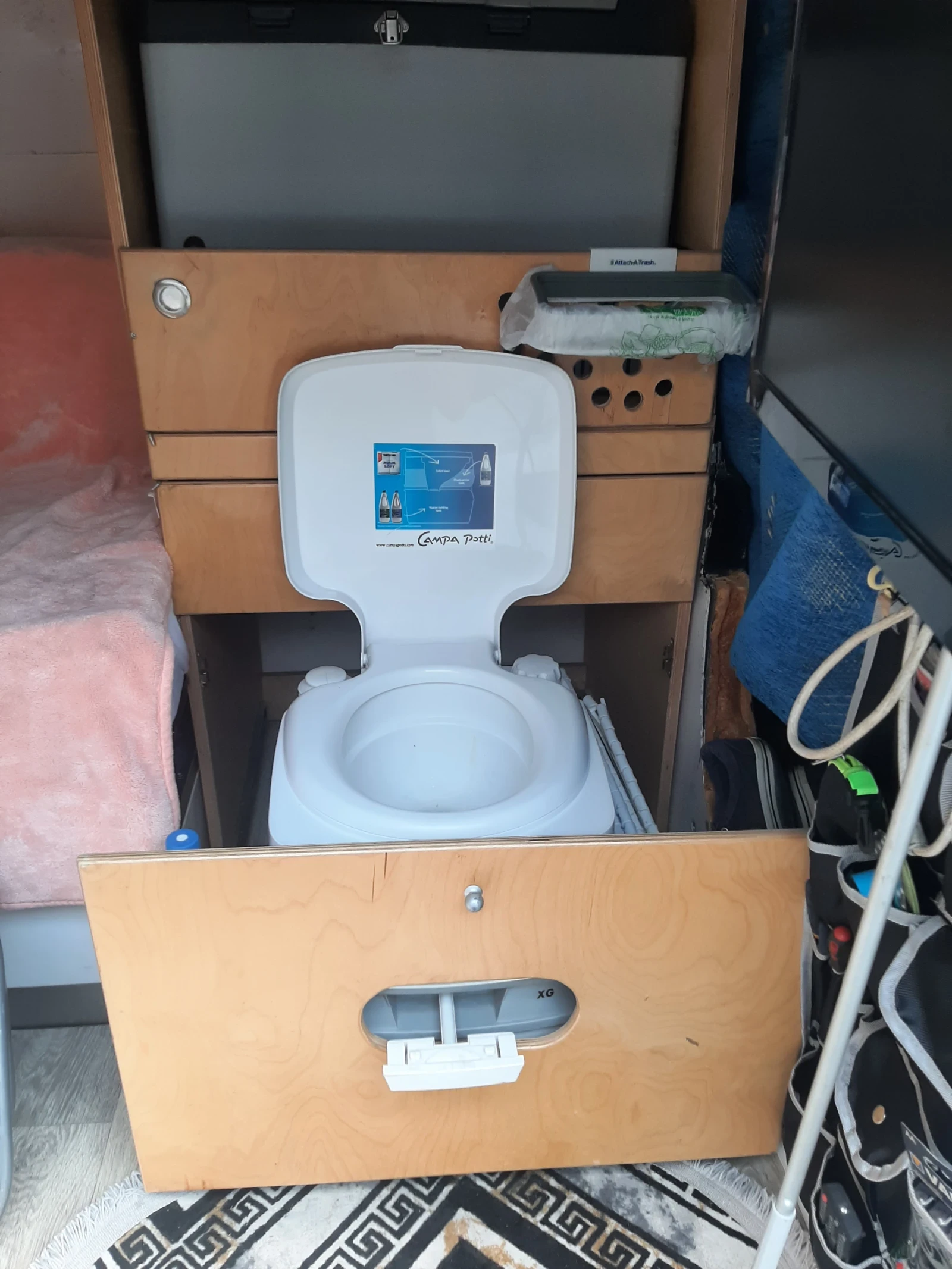 Кемпер VW Transporter4x42.5tdi, снимка 8 - Каравани и кемпери - 54015132